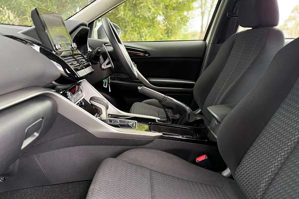 2024 Mitsubishi Eclipse Cross ES YB