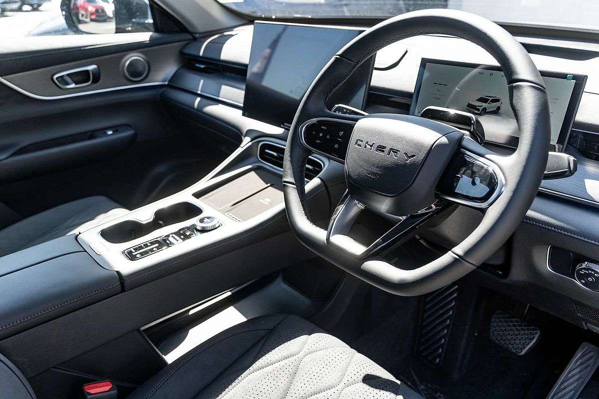 2025 Chery Tiggo 8 Super Hybrid Ultimate T31