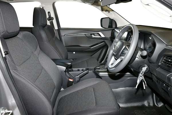 2025 Isuzu D-MAX LS-M 4X4