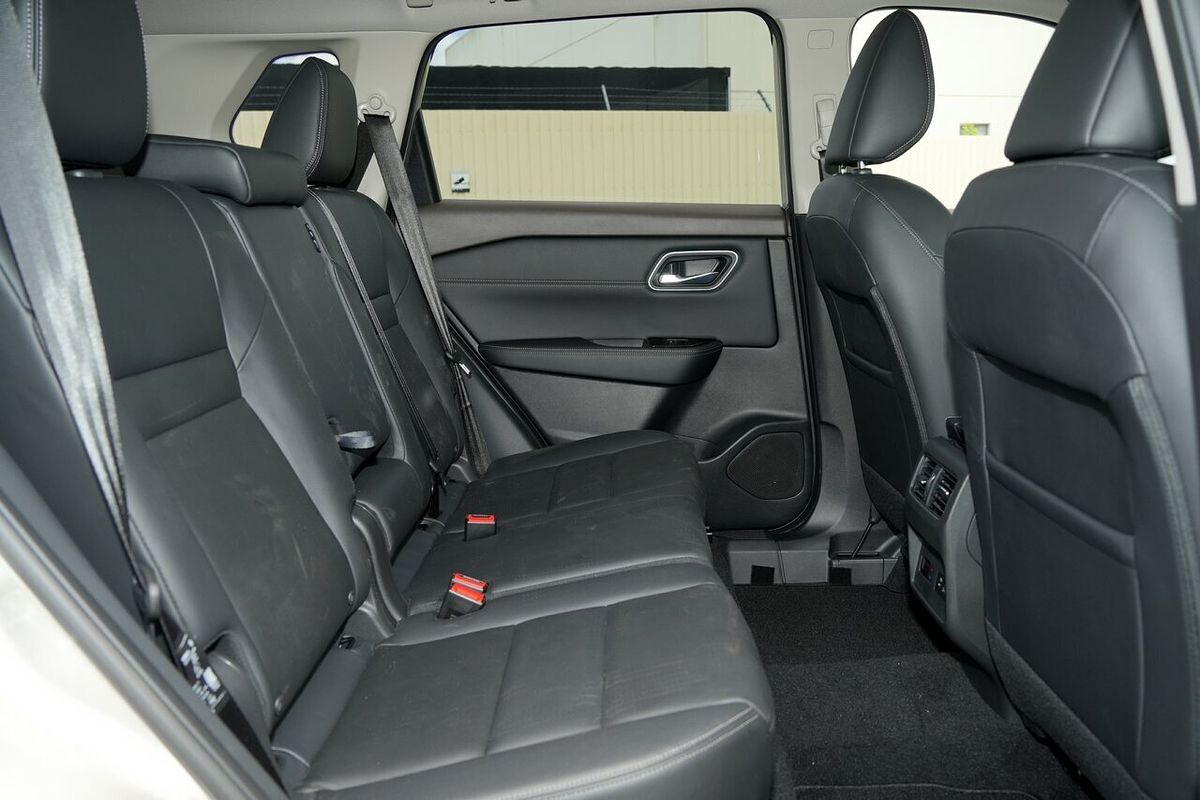 2025 Nissan X-TRAIL Ti T33