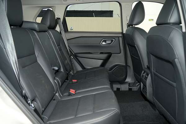 2025 Nissan X-TRAIL Ti T33