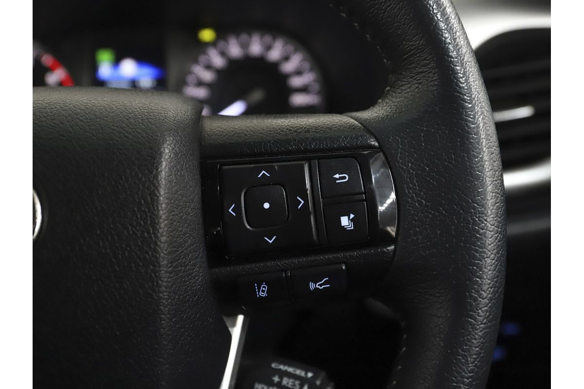 2020 Toyota Hilux SR5 GUN126R 4X4