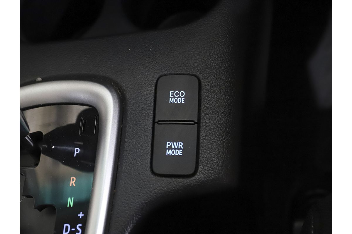 2020 Toyota Hilux SR5 GUN126R 4X4