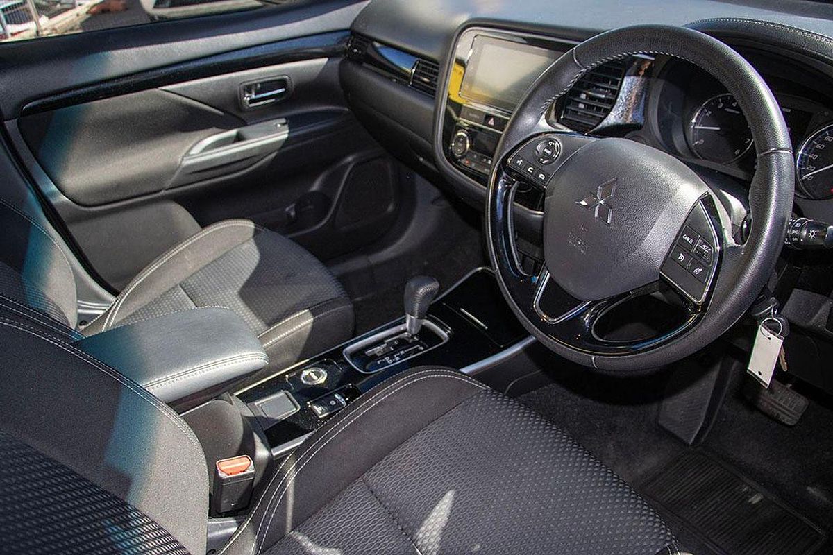 2019 Mitsubishi Outlander LS ZL