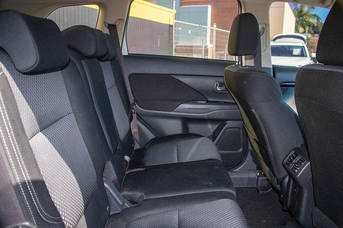 2019 Mitsubishi Outlander LS ZL