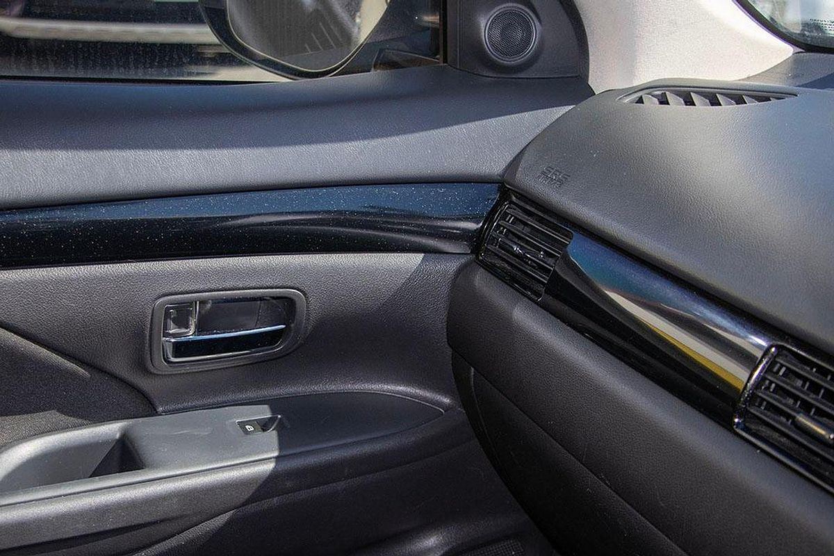 2019 Mitsubishi Outlander LS ZL