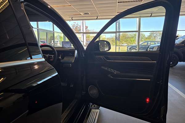 2025 GWM Tank 500 Ultra Hi4-T PHEV P03