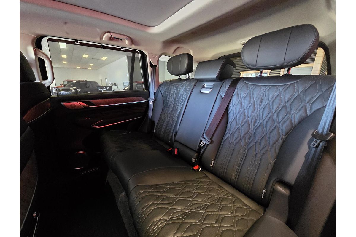 2025 GWM Tank 500 Ultra Hi4-T PHEV P03