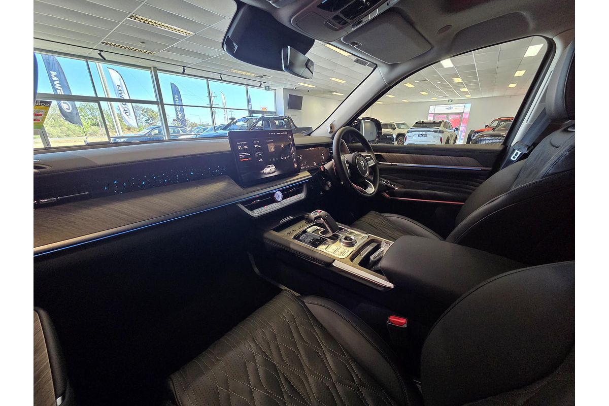 2025 GWM Tank 500 Ultra Hi4-T PHEV P03