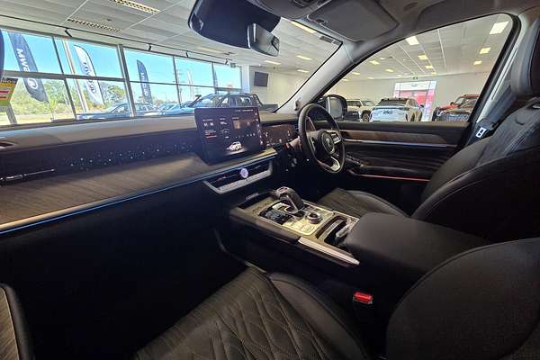 2025 GWM Tank 500 Ultra Hi4-T PHEV P03