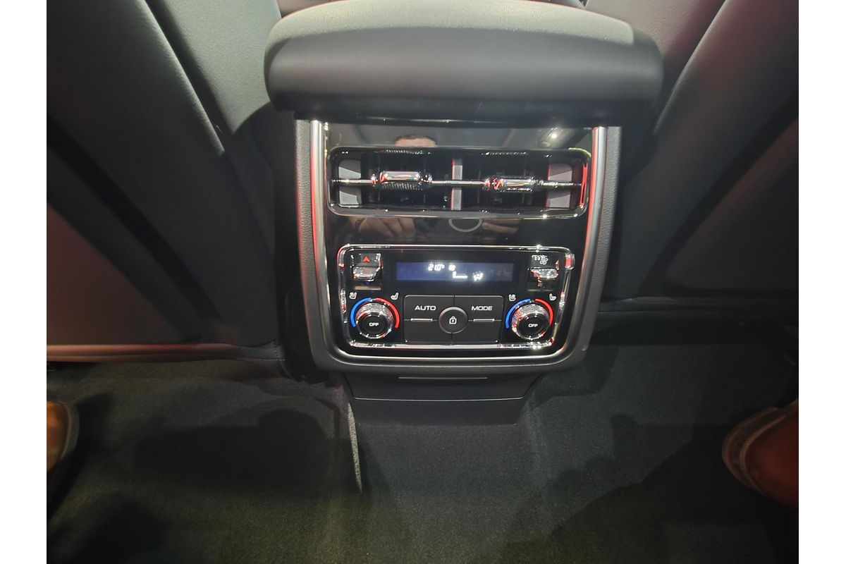 2025 GWM Tank 500 Ultra Hi4-T PHEV P03