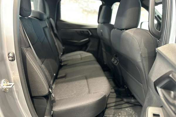 2025 Isuzu D-MAX X-RIDER 4X4