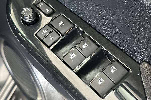 2019 Toyota Hilux SR5 GUN126R 4X4