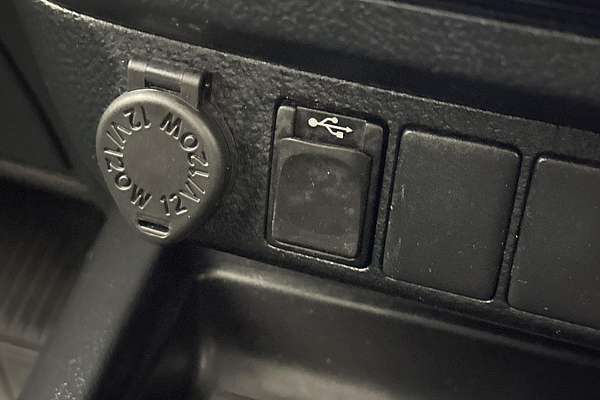 2019 Toyota Hilux SR5 GUN126R 4X4