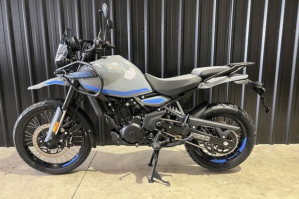 2025 Royal Enfield Himalayan 452