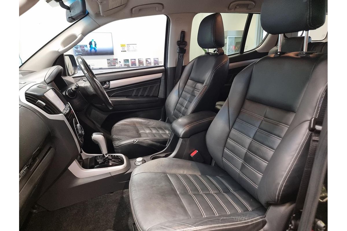 2017 Isuzu MU-X LS-T