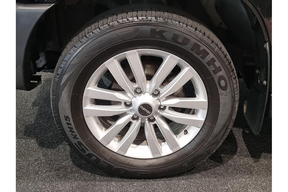 2017 Isuzu MU-X LS-T