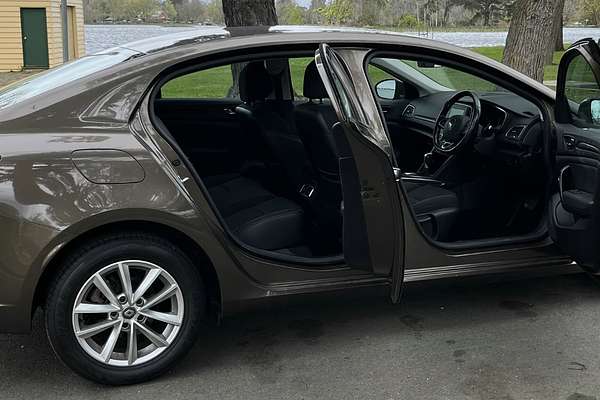 2019 Renault Megane Zen LFF