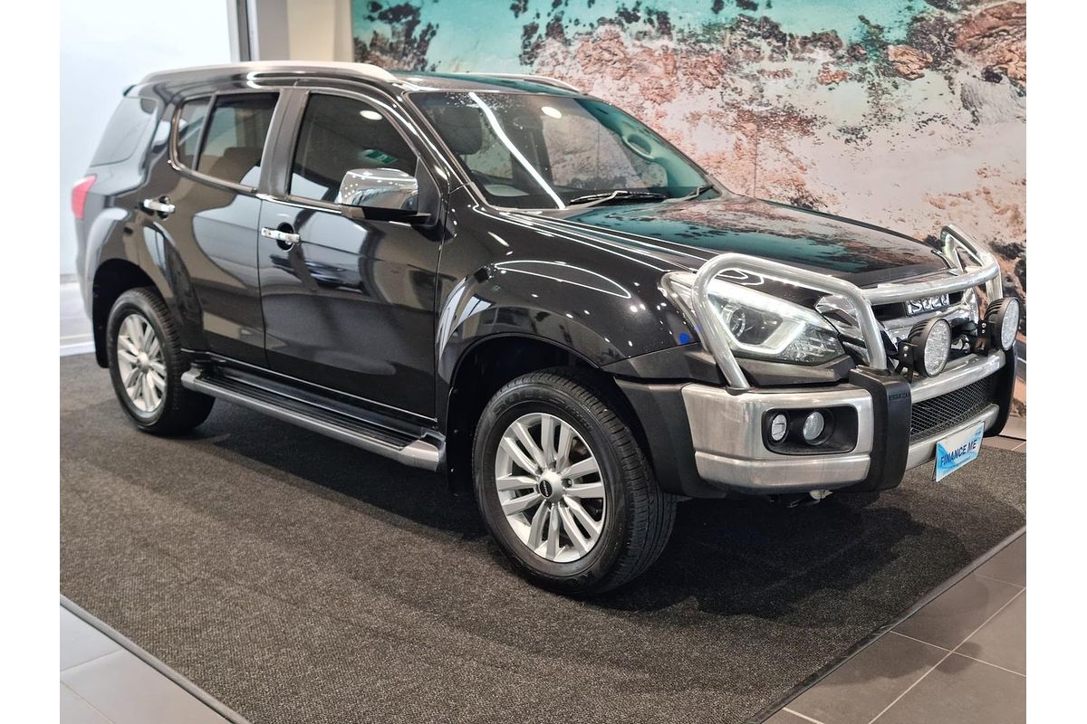 2017 Isuzu MU-X LS-T