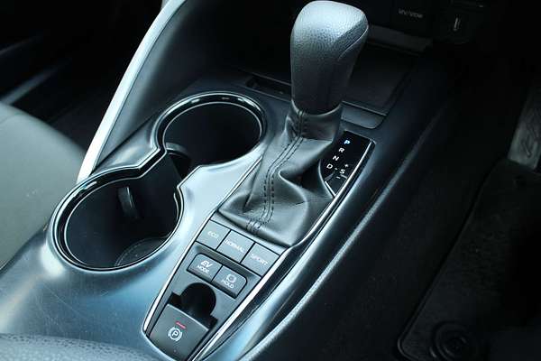 2020 Toyota Camry Ascent AXVH71R