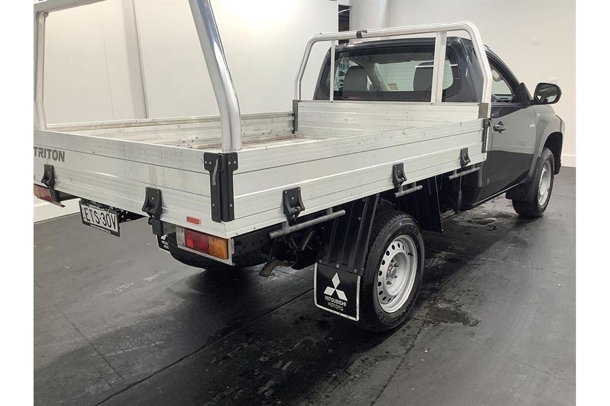 2021 Mitsubishi Triton GLX MR 4X4