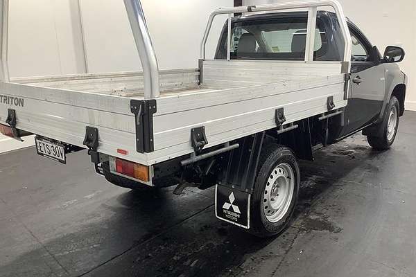 2021 Mitsubishi Triton GLX MR 4X4