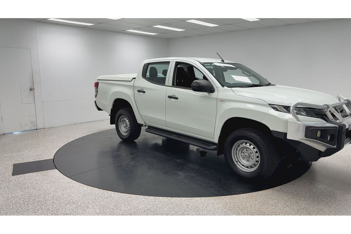 2019 Mitsubishi Triton GLX ADAS MR 4X4