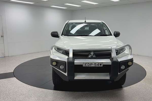 2019 Mitsubishi Triton GLX ADAS MR 4X4