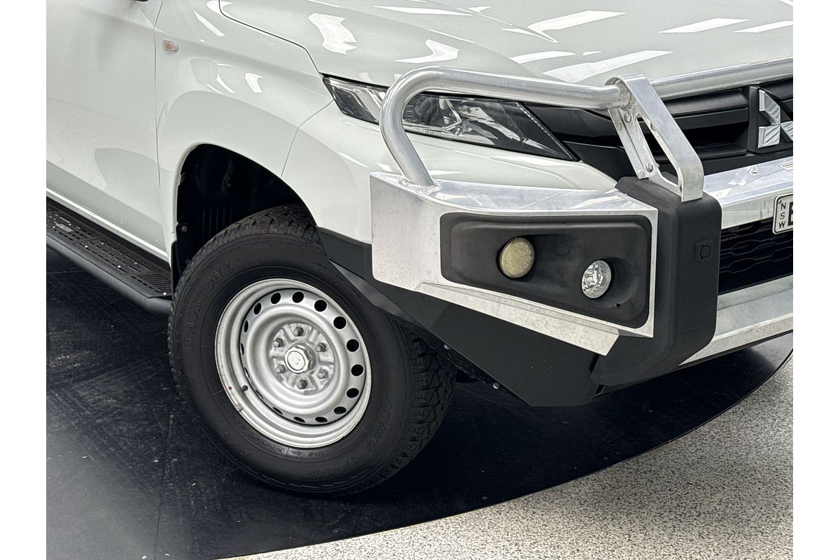 2019 Mitsubishi Triton GLX ADAS MR 4X4