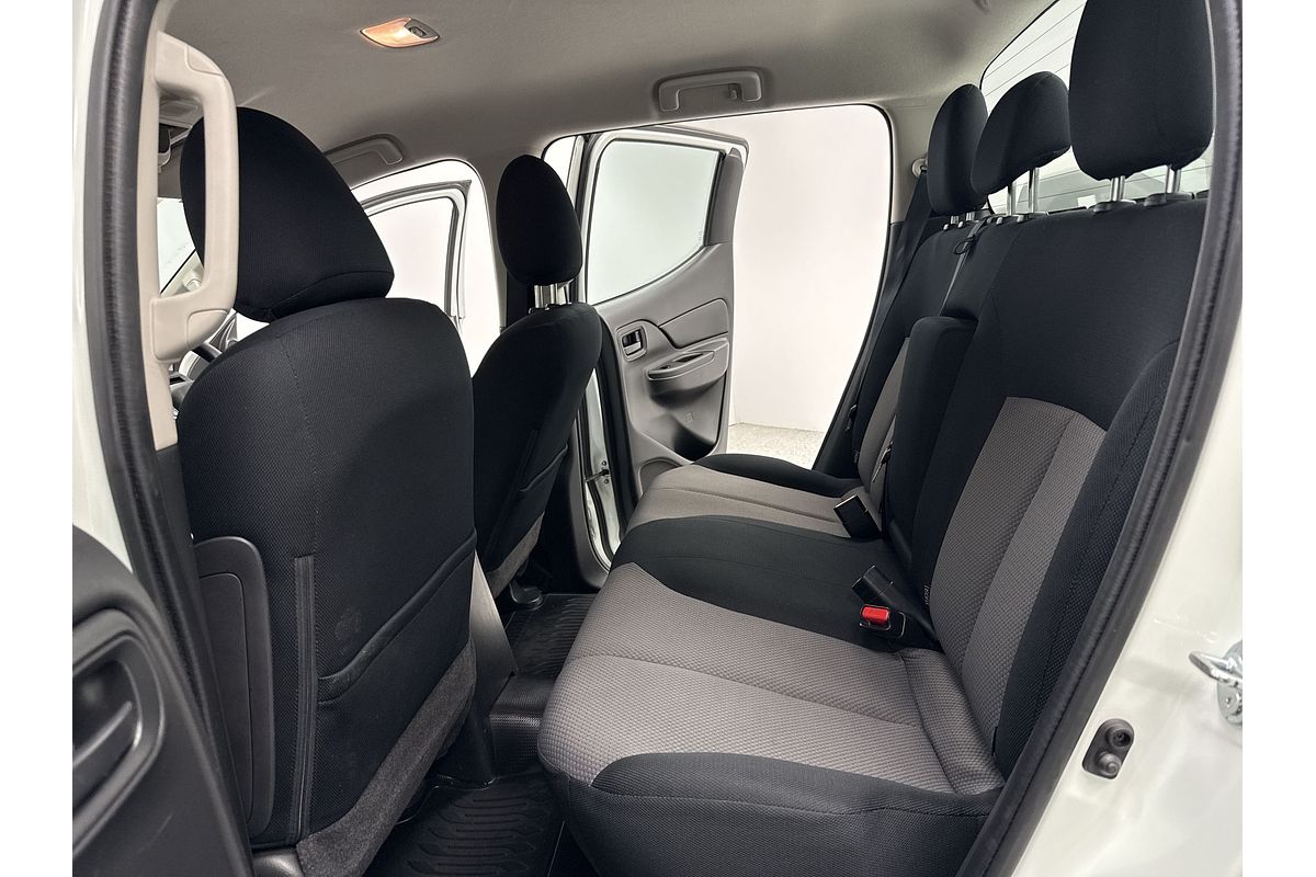 2019 Mitsubishi Triton GLX ADAS MR 4X4