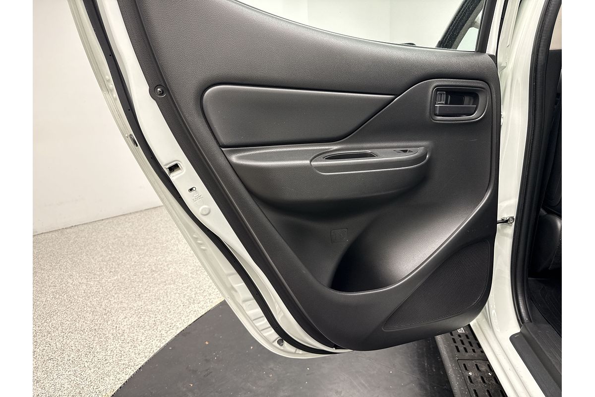 2019 Mitsubishi Triton GLX ADAS MR 4X4