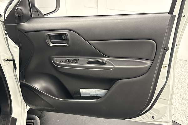 2019 Mitsubishi Triton GLX ADAS MR 4X4