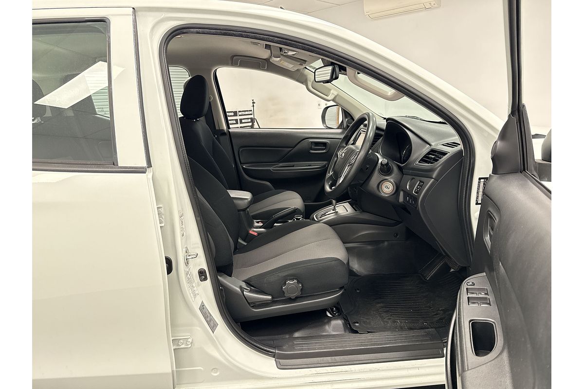 2019 Mitsubishi Triton GLX ADAS MR 4X4