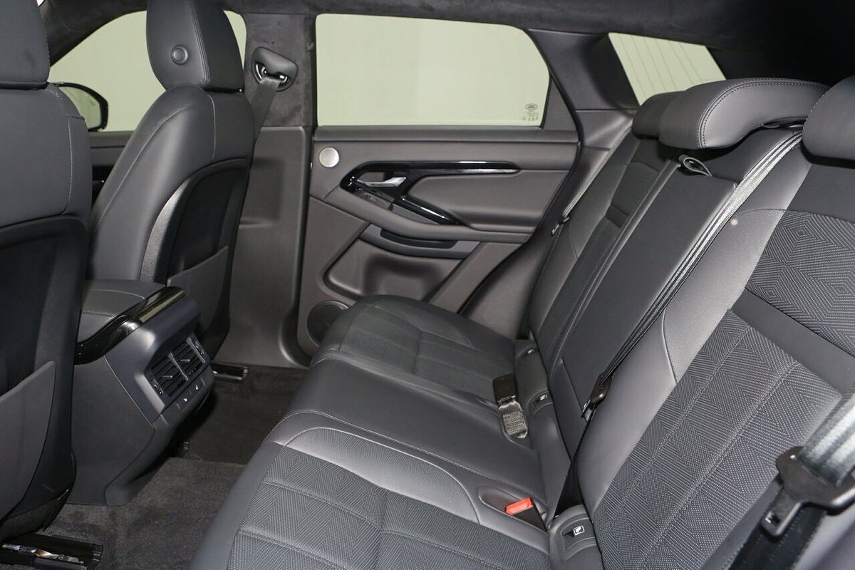 2025 Land Rover Range Rover Evoque P300e Autobiography L551