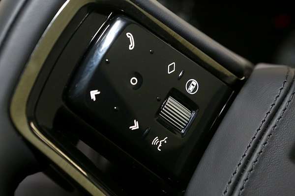 2025 Land Rover Range Rover Evoque P300e Autobiography L551