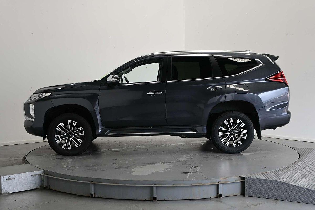 2022 Mitsubishi Pajero Sport GLS QF