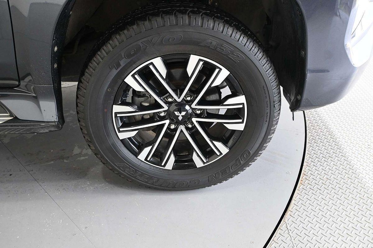 2022 Mitsubishi Pajero Sport GLS QF