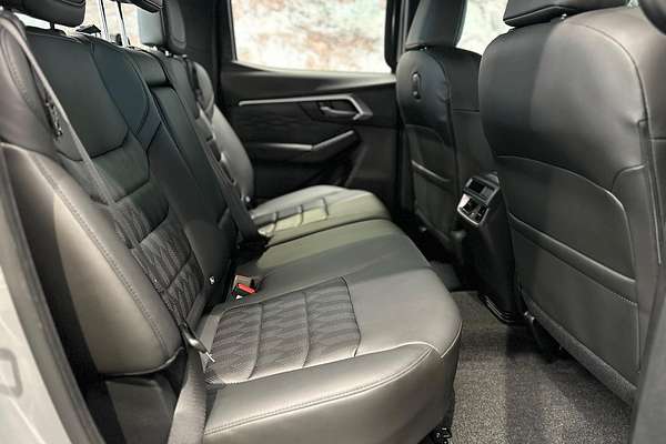 2025 Isuzu D-MAX LS-U+ 4X4