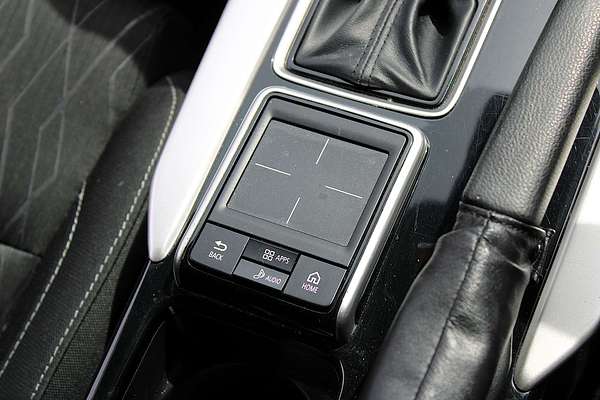 2020 Mitsubishi Eclipse Cross Black Edition YA