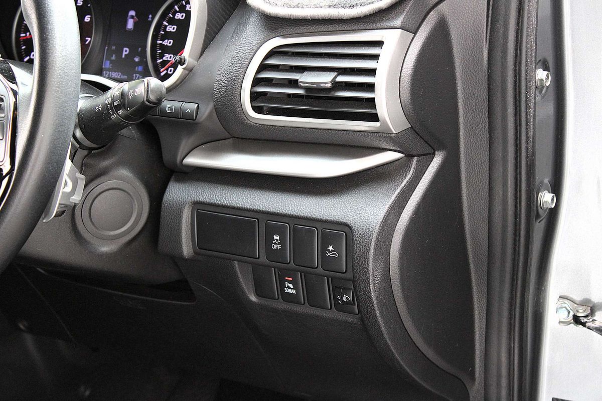 2020 Mitsubishi Eclipse Cross Black Edition YA