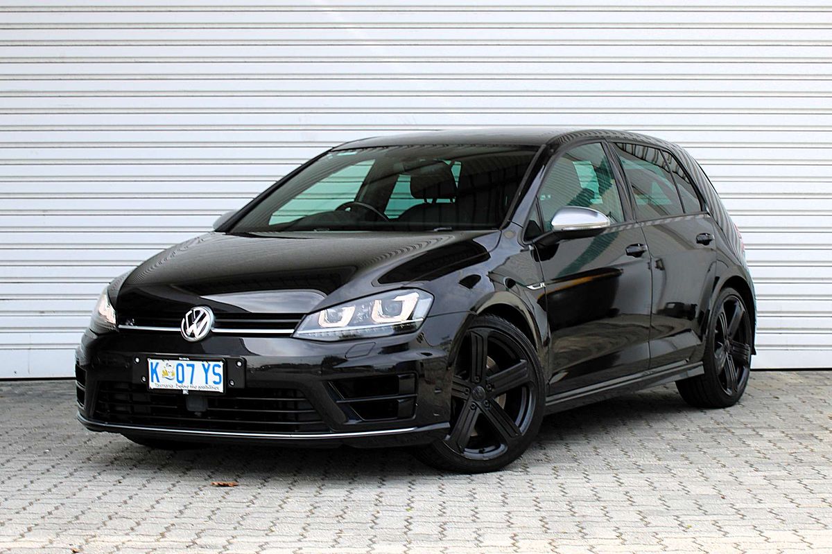 2017 Volkswagen Golf R 7