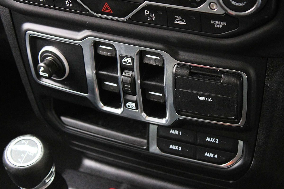 2020 Jeep Gladiator Overland JT All Wheel Drive