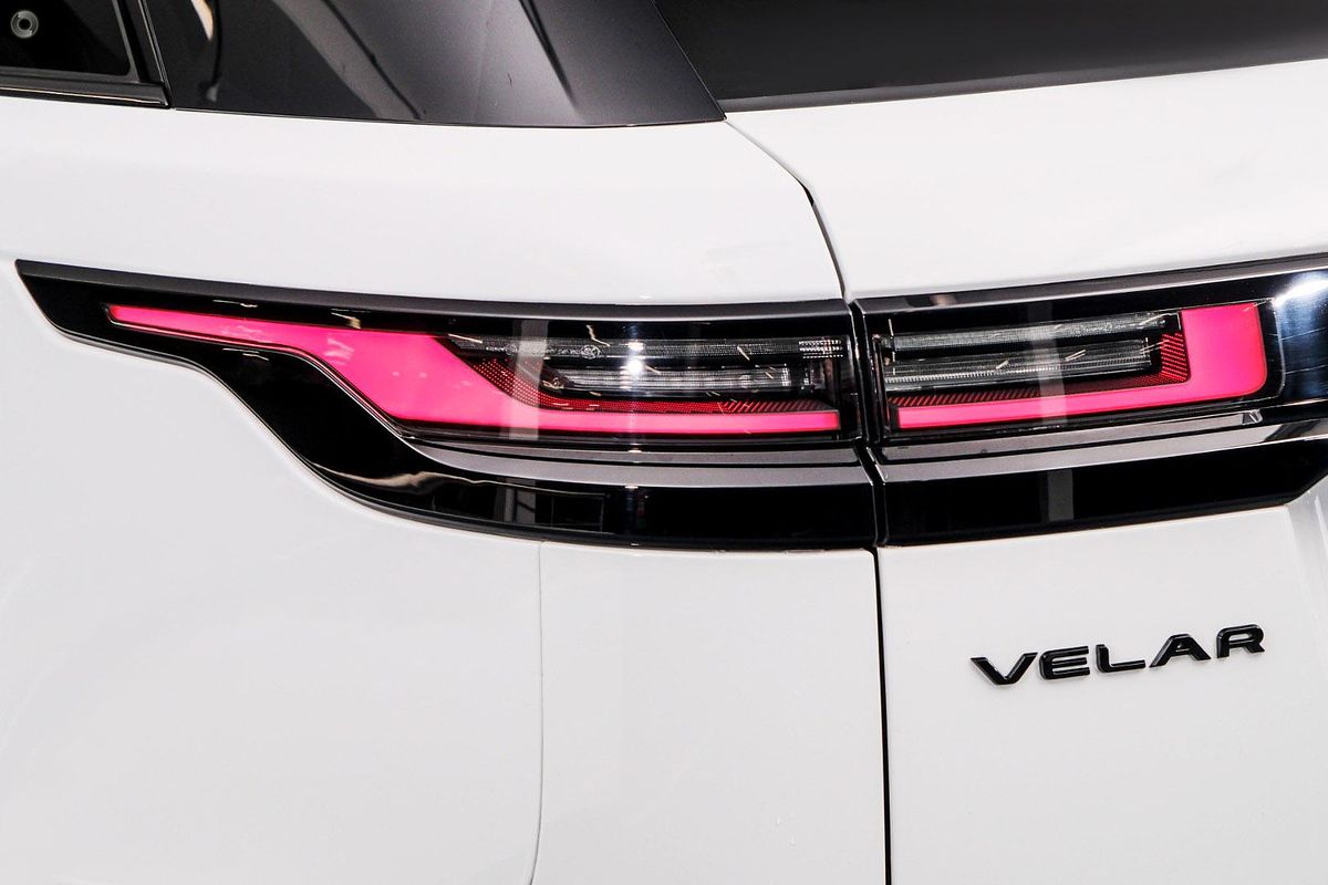 2024 Land Rover Range Rover Velar P250 Dynamic SE L560