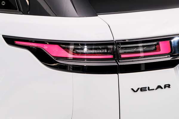 2024 Land Rover Range Rover Velar P250 Dynamic SE L560