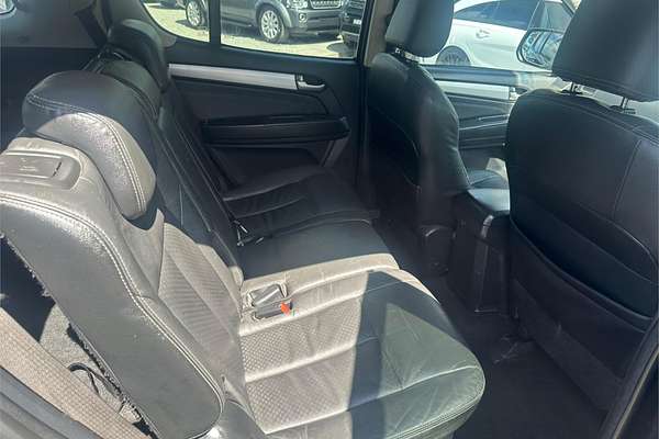 2017 Isuzu MU-X LS-T