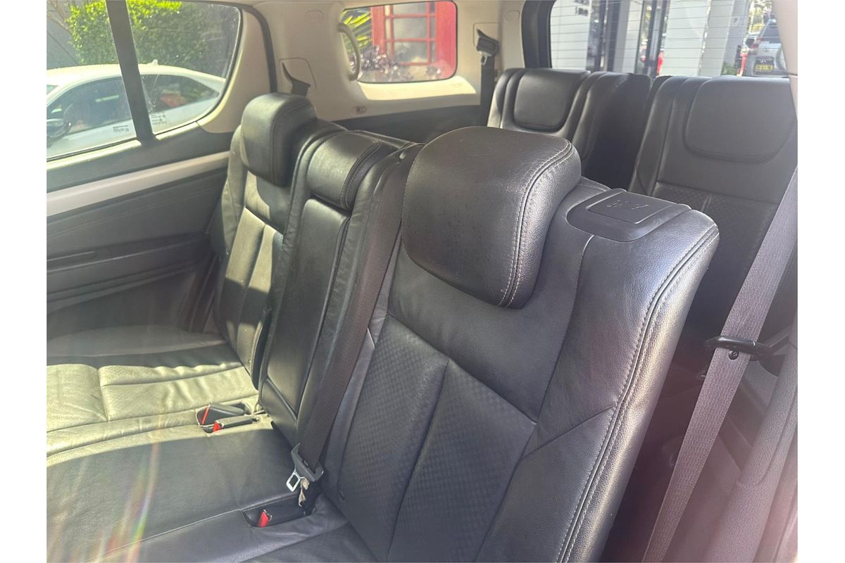 2017 Isuzu MU-X LS-T