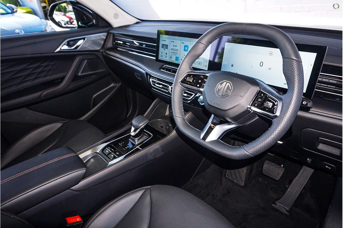 2025 MG HS Excite AS33