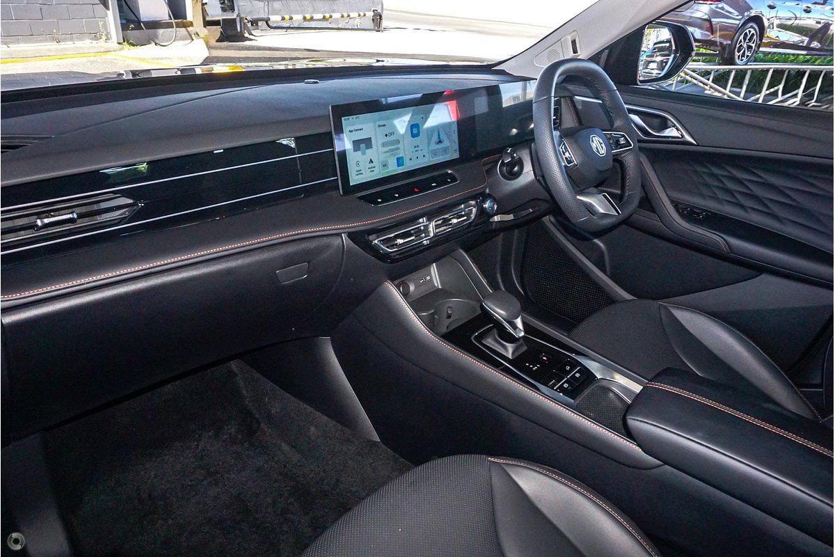 2025 MG HS Excite AS33