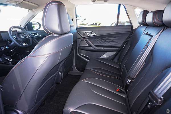 2025 MG HS Excite AS33