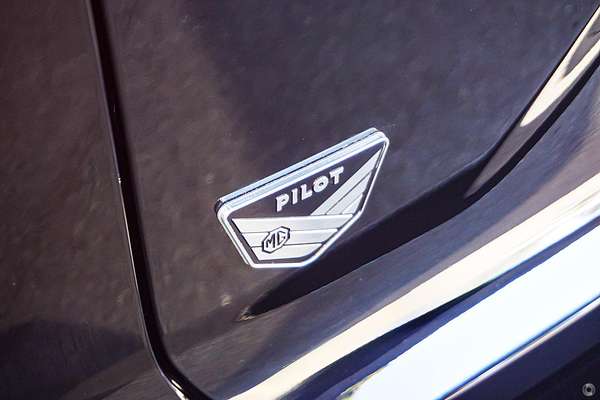 2025 MG HS Excite AS33